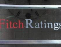 Fitch a confirmat ratingurile...