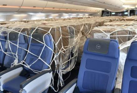 Companiile aeriene scot scaunele din avioanele de pasageri pentru a putea transporta marfă