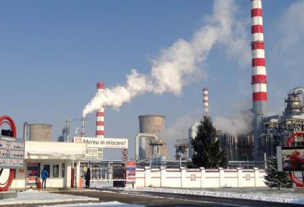 Rafinăria Petrotel Lukoil, amendată cu 100.000 de lei pentru poluare cu hidrogen sulfurat