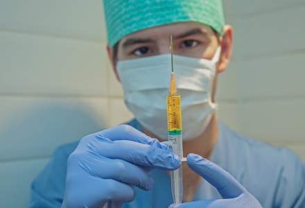 Sanofi anunță că vaccinul anti-COVID pe care îl dezvoltă „va costa, cel mai probabil, sub zece euro”