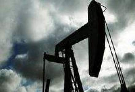 Pretul petrolului a scazut sub 40 de dolari/baril la bursele electronice din Asia