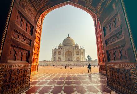 Taj Mahal se va redeschide în ciuda creşterii numărului de cazuri de COVID-19 în India