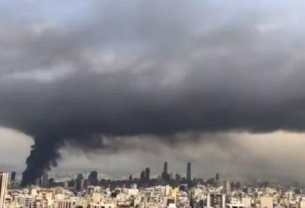 Incendiu masiv în portul din Beirut, la doar o lună distanță de la explozia care a zguduit capitala Libanului