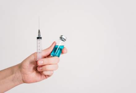 Vaccinul gripal al Sanofi Pasteur va fi disponibil în farmacii începând cu a doua jumătate a lunii septembrie