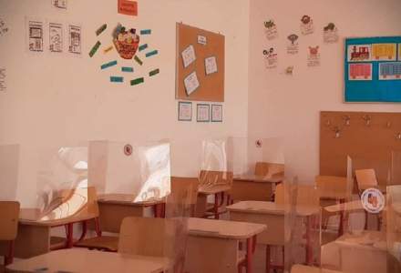 FOTO: Cum va arăta o sală de clasă înainte de începerea anului școlar