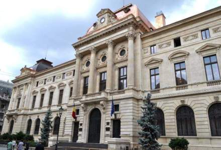 Banca Nationala, lovita in razboiul dintre palate. La cine din BNR s-a rastit Basescu: la Isarescu sau la Georgescu?