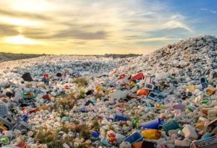 Studiu: Mai mult de 14 MIL. tone de plastic se află pe fundul oceanelor