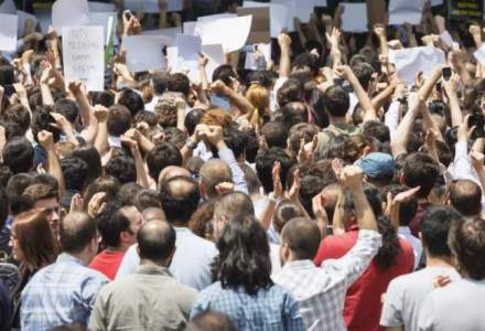 Protest al pensionarilor la Ploieşti pentru mărirea pensiilor cu 40%