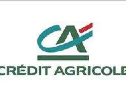 Credit Agricole vrea sa ofere directorilor prime de 51 mil. euro, desi face disponibilizari