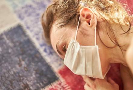 Sondaj BestJobs: Două treimi dintre angajații români se simt afectați emoțional de pandemia de COVID-19