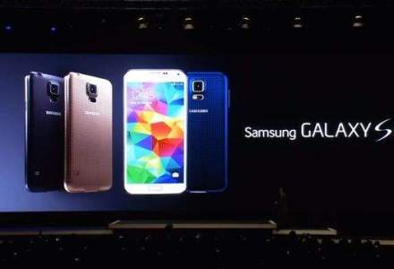Samsung a lansat Galaxy S5: rezistent la apa si praf, senzor de amprente si un ecran mai generos. Ce noutati aduce "fanionul" sud-coreenilor