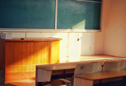 BREAKING NEWS: Jumătate din școlile din România, în scenariul roșu sau galben
