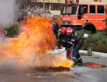 Incendiu in Constanta: trei...