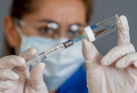 Pfizer și BioNTech au depus prima solicitare de autorizare a vaccinului anti-COVID