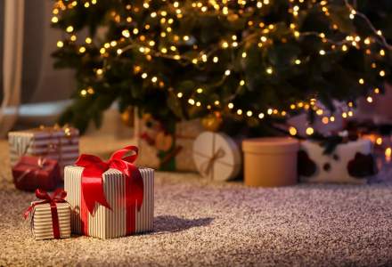 Studiu compari.ro: Românii vor cumpăra cadouri mai puține de Crăciun, dar mai scumpe