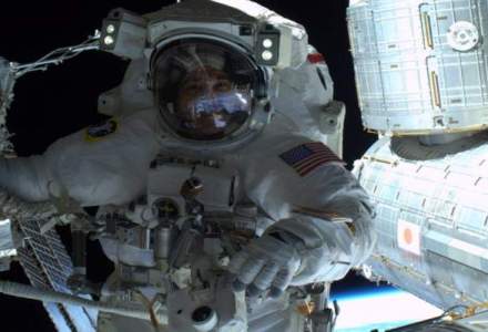 Primul selfie pe orbita: de ce realizarea pozei a fost o misiune dificila