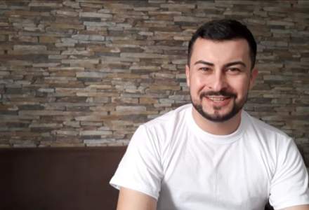 Cum se împacă vlogurile cu educația. „Profu` de română” care a devenit creator de conținut video pentru elevii săi