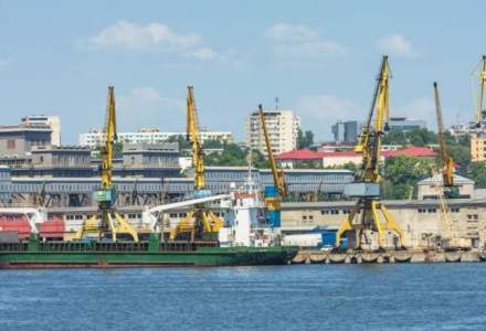 Program de guvernare: Portul Constanţa trebuie dezvoltat în perspectiva de a deveni cel mai important port din regiune