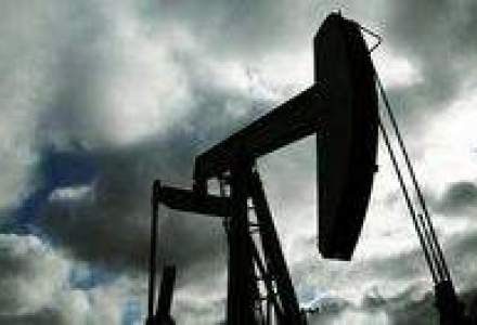 Pretul petrolului se mentine in jurul valorii de 71 dolari pe baril
