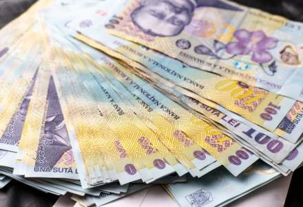 Studiu: Unul din doi români nu crede că banii cash răspândesc noul coronavirus