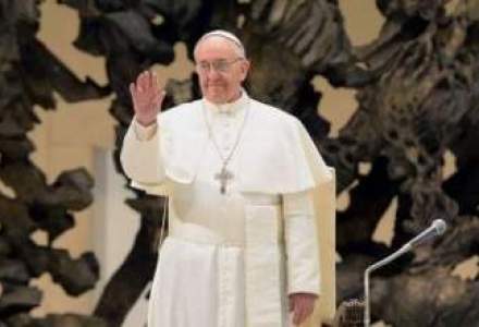 Papa Francisc refuza vehiculele cu geamuri blindate: La varsta mea nu mai am multe de pierdut
