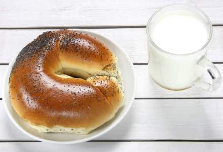 Senatorii aproba pe muteste inlocuirea programului "Cornul si laptele" cu o masa calda