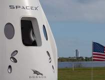 SpaceX vrea să trimită...