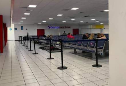 Românii blocați în aeroportul din Cancun, lăsați să intre în Mexic. Cum se apără ministrul de externe al Mexicului?