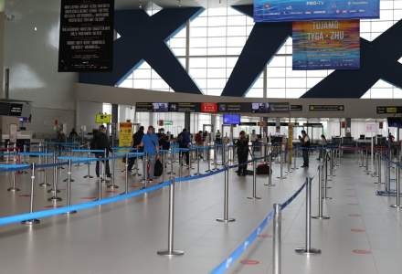 Pandemia schimbă regulile: Mai puține ghișee și porți de îmbarcare pe Aeroportul Otopeni, din cauza traficului redus