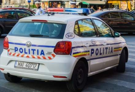 Cluj: Petrecere cu 75 de persoane, întreruptă de poliţişti