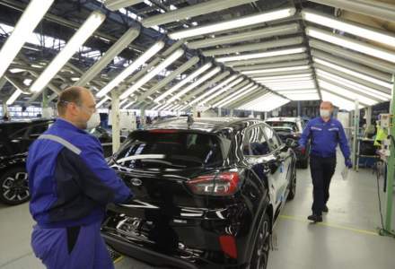 Ford Craiova suspendă producția pentru 8 zile din lipsă de semiconductori