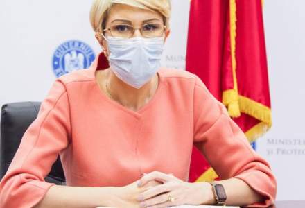 Raluca Turcan: Semnătura electronică în contractele de muncă să devină treptat o regulă