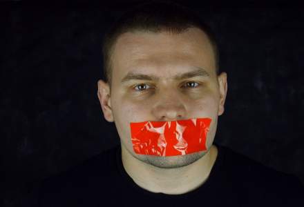 Viktor Orban a pus gând rău presei. Ungaria nu mai lasă jurnaliștii să relateze despre campania de vaccinare anti-COVID-19