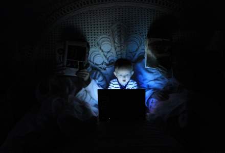 La ce riscuri sunt supuși copiii care petrec mult timp în online. Cyberbullying-ul, un fenomen tot mai accentuat