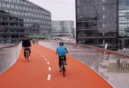 Cea mai noua banda suspendata de biciclete din Copenhaga schimba regulile