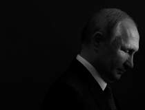 ANALIZĂ | Putin versus...
