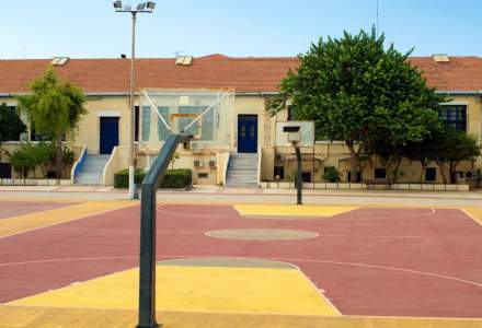 Locuitorii Sectorului 6 vor avea acces la terenurile de sport din incinta școlilor