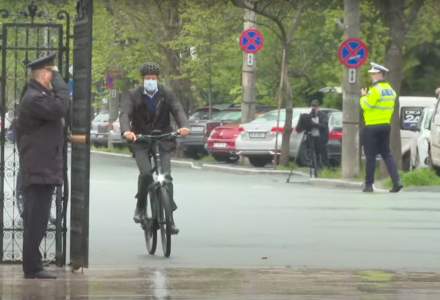 Preşedintele Iohannis - cu bicicleta spre Cotroceni în 'Vinerea Verde'