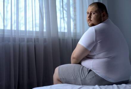 Pandemia de COVID-19 a crescut cazurile de obezitate. Ce riscuri apar și cum ajută operația de micșorare a stomacului