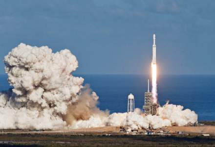 SpaceX a reușit: racheta Starship a aterizat cu succes