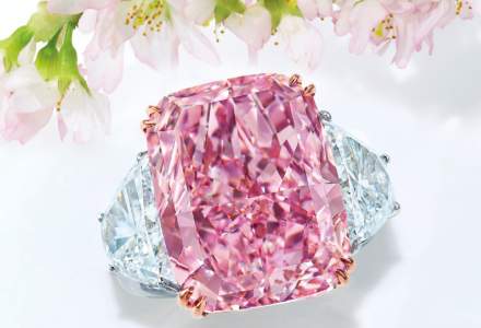 Cum arată nestemata care ar putea spulbera recordul actual al celui mai scump diamant roz-violet vândut la licitație