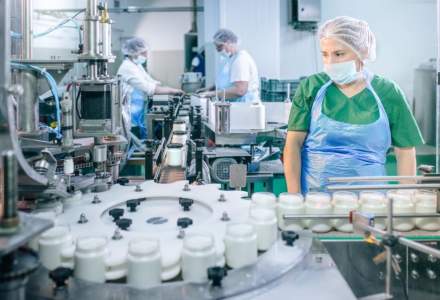 CEC Bank finanțează producătorul de lactate Artesana cu 5 mil. EURO pentru construcția unei noi fabrici