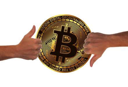 Bitcoin se depreciază sub de dolari pentru prima oară în ultimele cinci luni