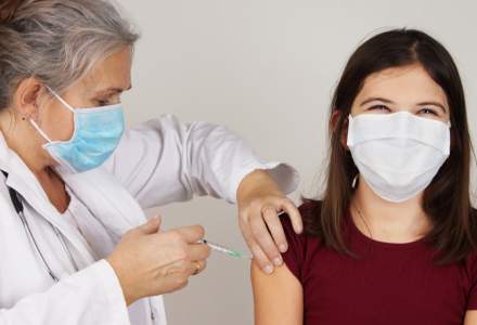 Începe campania de vaccinare a copiilor cu vârste între 12 și 15 ani