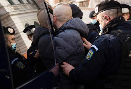 DNA: 15 agenți și ofițeri ai Poliției Botoșani, anchetați pentru luare de mită