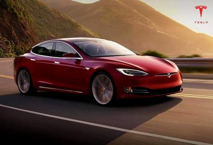 Mii de mașini Tesla, chemate în service: ce probleme au fost identificate