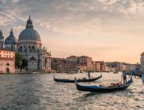 VIDEO | Veneția și-a...