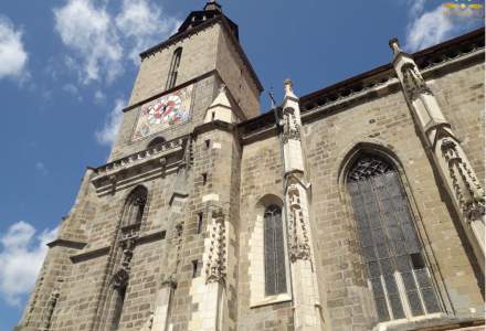 De la rugăciune la vaccinare: imunizare în Biserica Neagră din Brașov