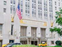 Hilton vinde Waldorf Astoria...