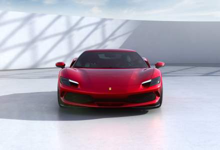 Ferrari a dezvăluit un nou hibrid pentru a-şi extinde oferta de modele electrificate